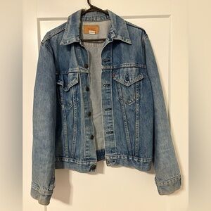AUTHENTIC VINTAGE Levi's Classic Blue Denim Jacket
